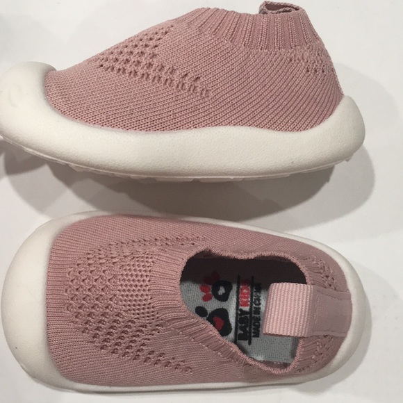 Baby Kids Other - 👍$3/Bundle Baby Kids Slip On Walker Shoes Baby Girl Sz 14 Casual Sneaker Mauve
